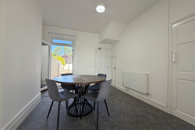 108, Gelligaer Street, Cardiff photo 2