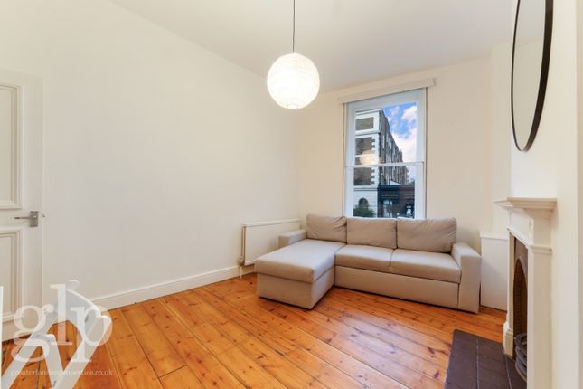 Flat 1, 137 Gray's Inn Road, Greater London photo 4