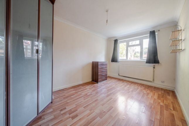 Flat 5, Beatrice House, London photo 4