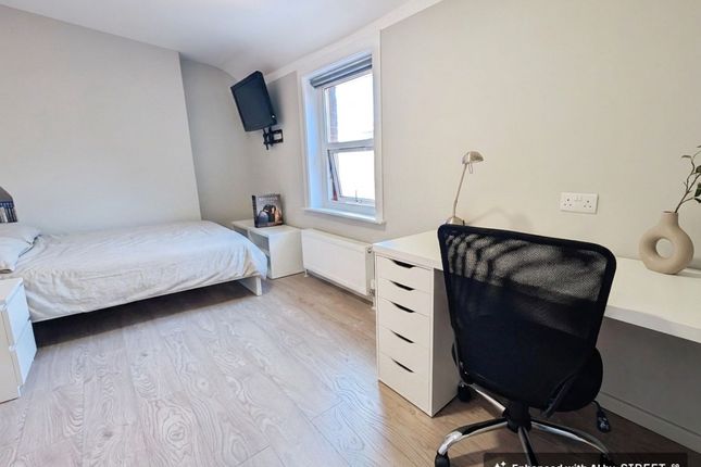Room 5, 45 Twyford Road, Eastleigh photo 5