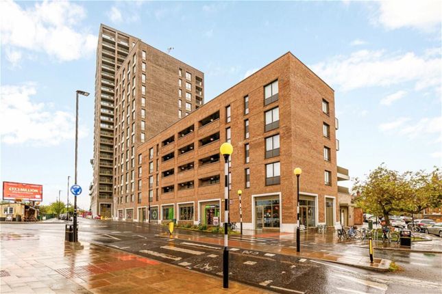 Thumbnail Flat to rent in Silverleaf House, Heartwood Boulevard, Acton, Ealing, London