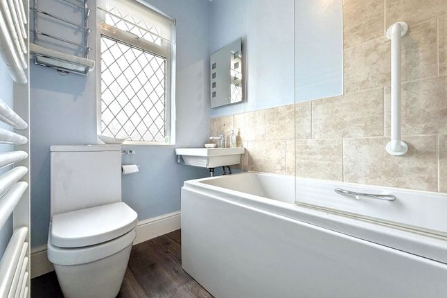 18, Thorpe Road, Peterlee photo 5
