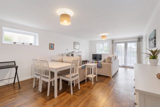 Birchwood,Flat 2, Imperial Road, Malvern photo 3