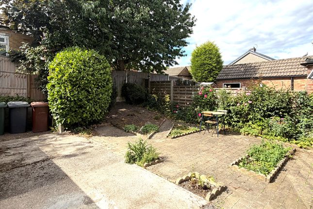 43, Linton Drive, Leeds photo 4