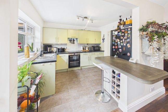 10 Shirley Drive, Warrington photo 4