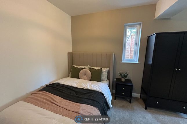 Studio  A High St, Rushden photo 2