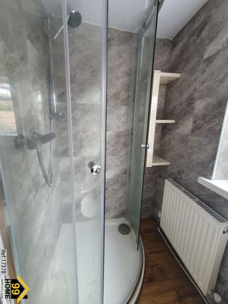 24, Milton Cresent, Bolton photo 5