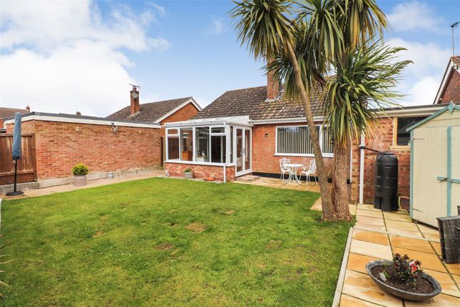 Thumbnail Bungalow for sale in Willow Way, Martham