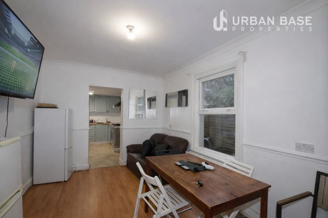 69, Senrab Street, London photo 4