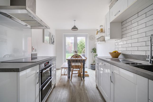 20, Daisy Lane, Devon photo 3
