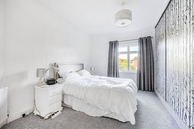 Flat for sale in Link Lane, Wallington, Surrey