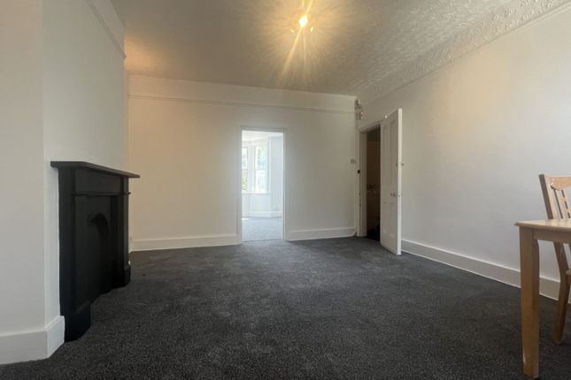 Flat C 76, Chaplin Road, London photo 4