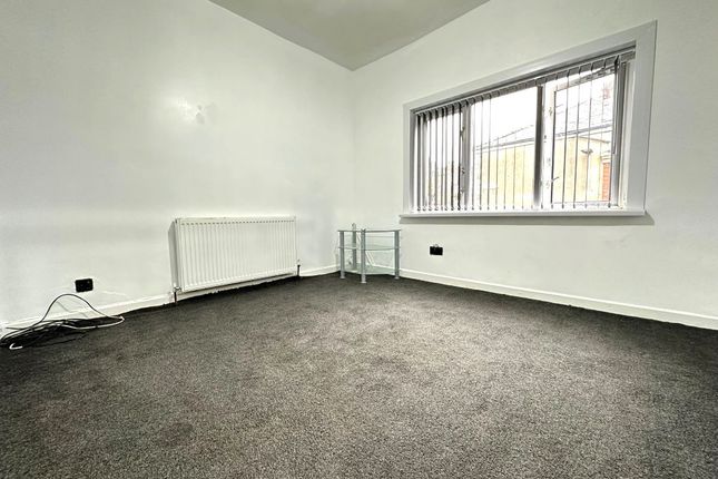 90 Limbrick, Blackburn photo 2