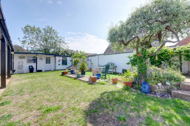 White Holme, Rosetti Road, Pevensey Bay photo 4
