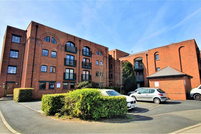 Flat to rent in Wharton Court, Hoole Lane, Chester