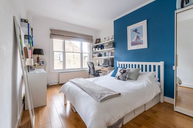 Flat for sale in Maygrove Road, London