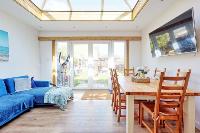 5, Little Bentley, Essex photo 3