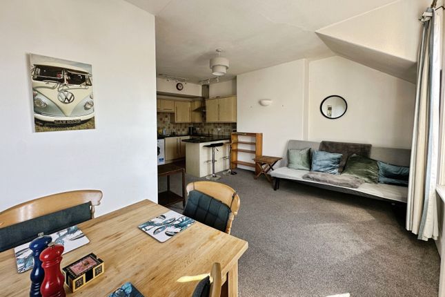 flat 3 1, Station Road photo 2