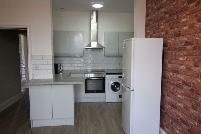 Flat to rent in Fishergate Hill Middle Floor, Preston, Lancashire