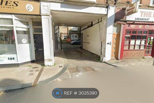Flat, The Warehouse Worthington Street, Dover photo 2