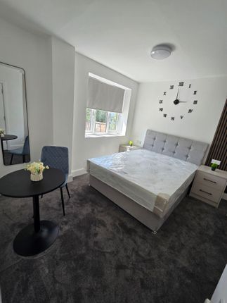 87, Pinner View, North Harrow photo 3