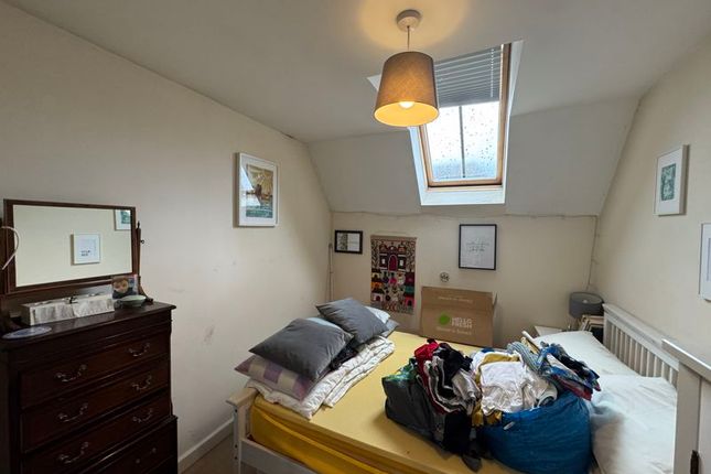 Flat 5,The Old Post Office, Houchin Street, Southampton photo 5