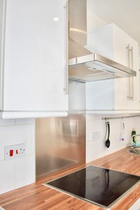 Studio to rent in Sudeley Street, Brighton BN2. All Bills Included. (Sud5B8)