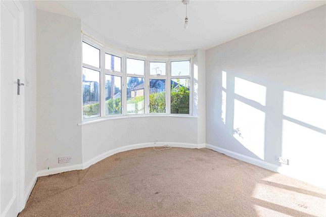 10, Hastings Way, Hertfordshire photo 3