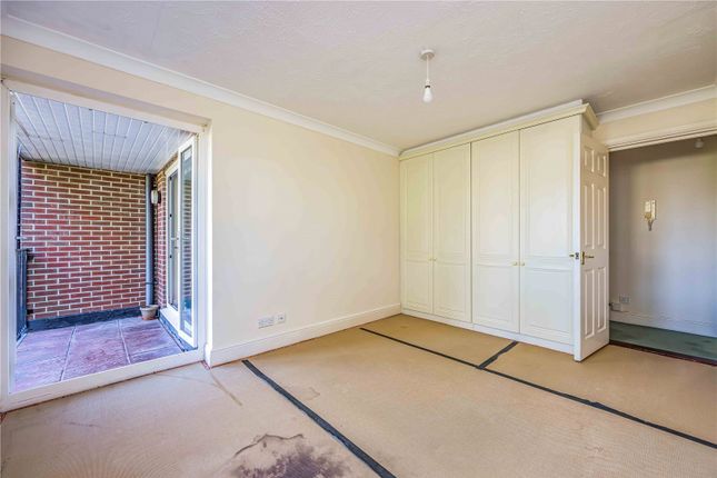 Flat 6,, Marie Court,, Waterlooville photo 4