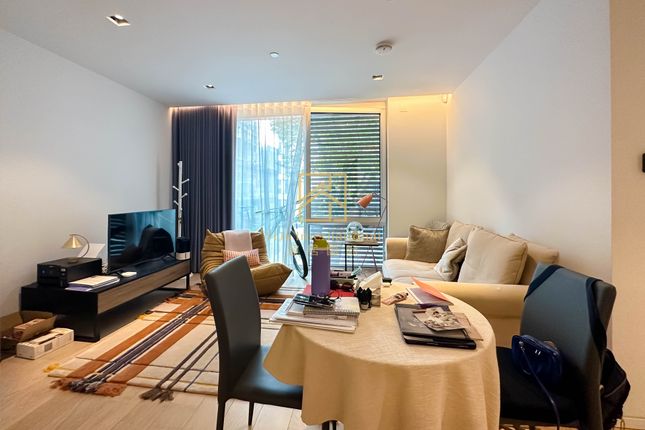 1-bed flat on Bartholomew Close, London, £930,000