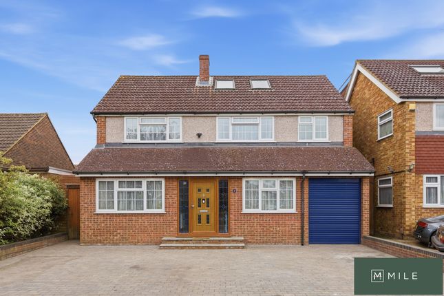 2, Colston Crescent, Waltham Cross photo 4