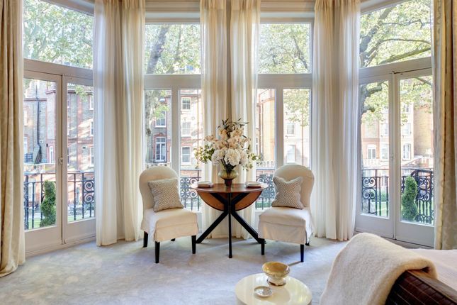 Flat L, Egerton Gardens, London photo 2