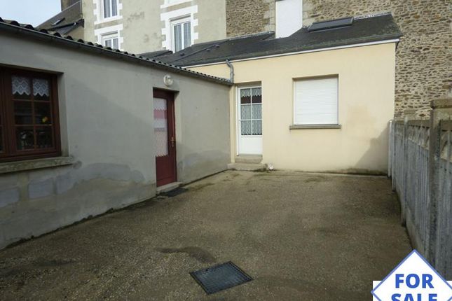 Thumbnail Town house for sale in Pre-En-Pail, Pays-De-La-Loire, 53140, France