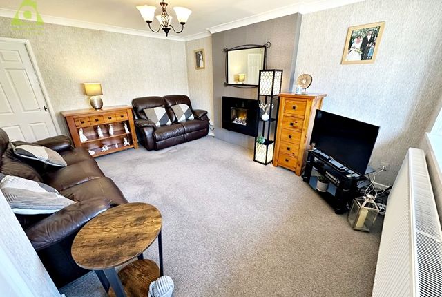 10, Chantry Close Greater Manchester, Westhoughton photo 2