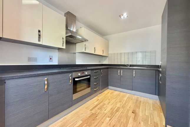 40, Evergreen Drive, West Drayton photo 3