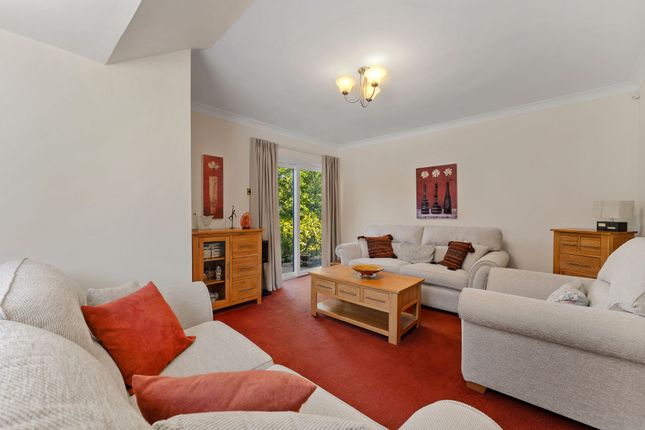 3 Thirlspot Close, Bolton photo 4