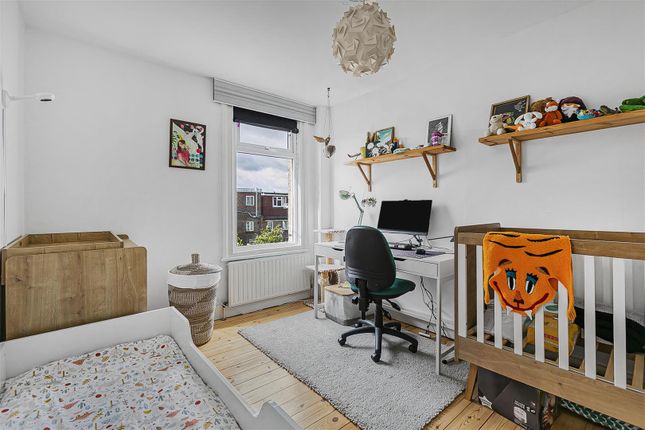 Terraced house for sale in Acacia Road, Walthamstow, London