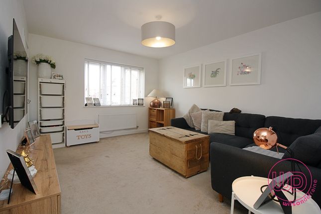 13 Dixon Close, Jameson Manor, Newcastle upon Tyne photo 3