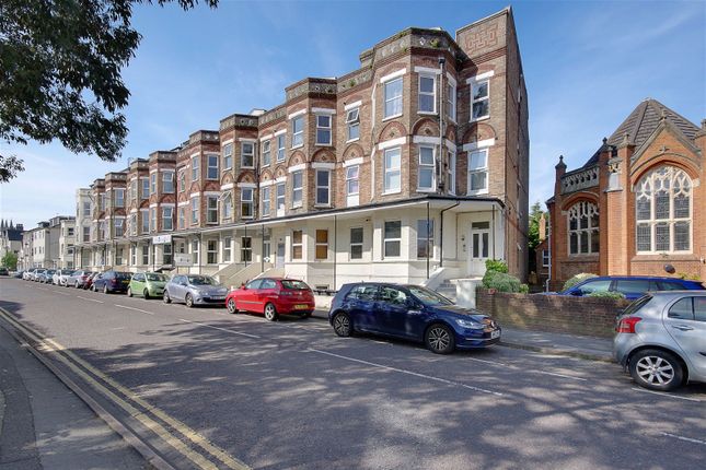 Thumbnail Flat for sale in West Hill Road, Bournemouth