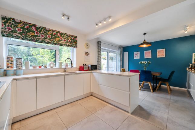 6, Manningford Close, Winchester photo 2