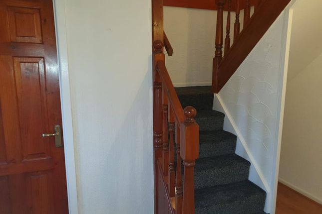 11, Kestrel Dene, Liverpool photo 3