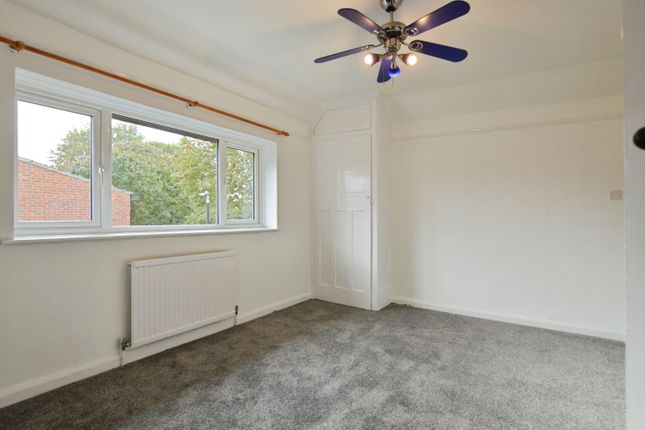 26, Hill Road, Arborfield photo 5