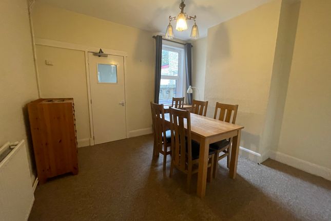 Terraced house to rent in Petworth Street, Cambridge