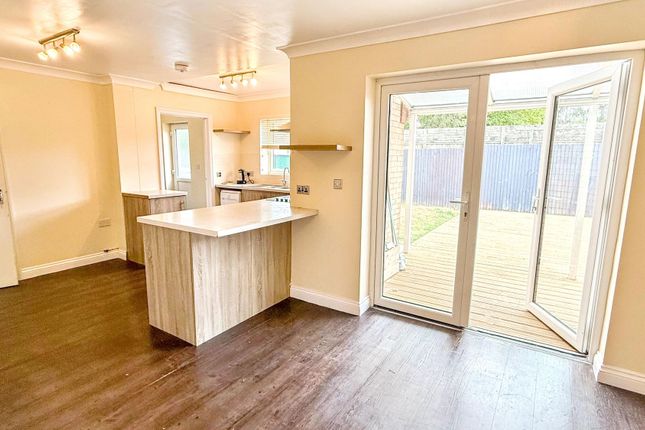 16b John Bends Way, Wisbech photo 3