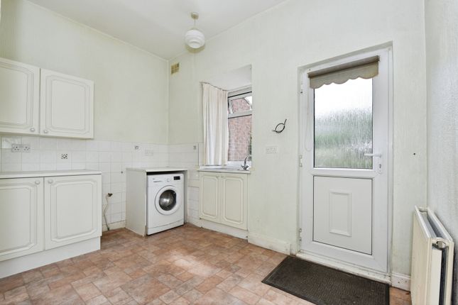 95, Houstead Road, South Yorkshire photo 3