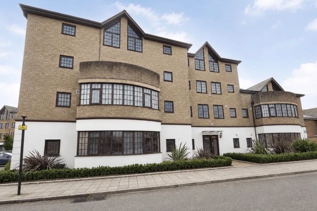 10, Windmill Avenue, Southall photo 3