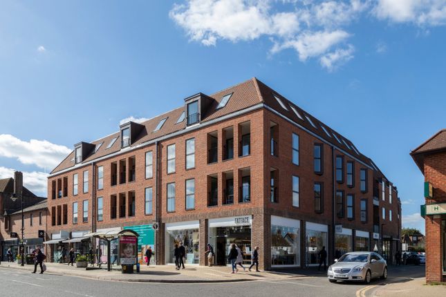 Flat for sale in Sycamore Road, Amersham, Bucks