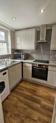 26, Oakley Avenue, Barking photo 4