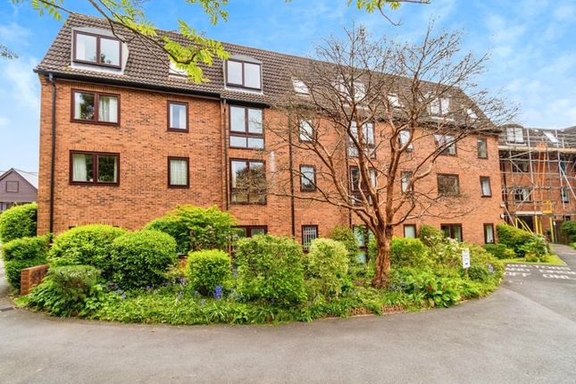 Thumbnail Flat for sale in Homerise House, Winchester