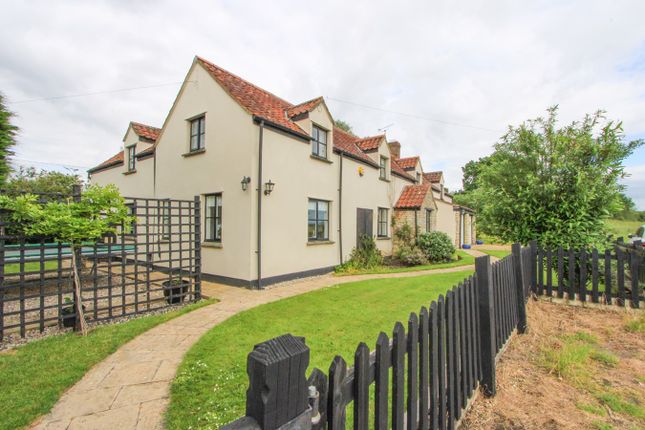 Thumbnail Detached house for sale in Oxleaze Farm Road, Inglestone Common